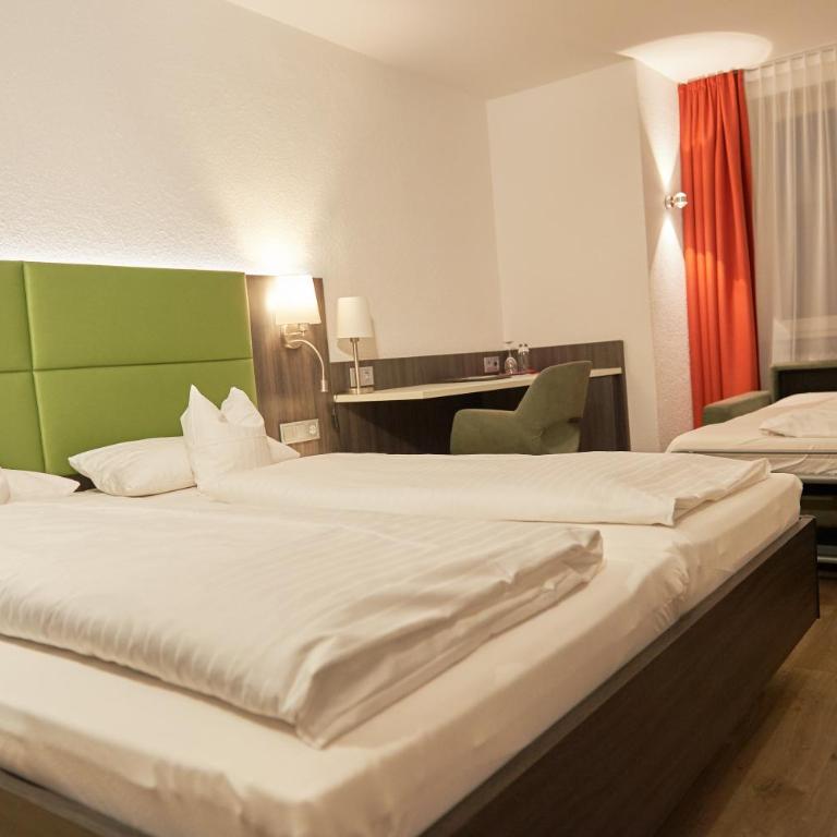Insel-Hotel-Lindau - Dreibettzimmer - 1