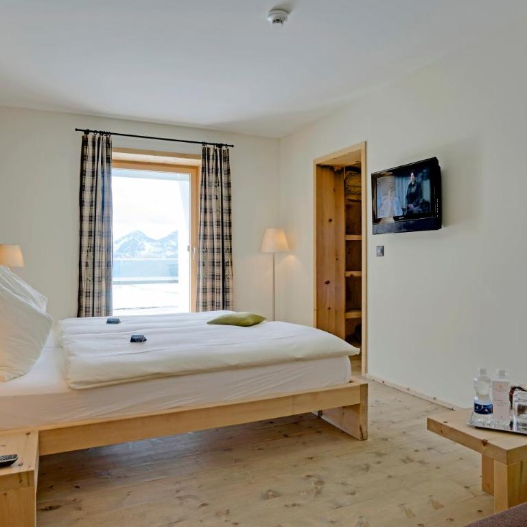 Romantik Hotel Muottas Muragl - Superior Doppelzimmer mit Terrasse - 1