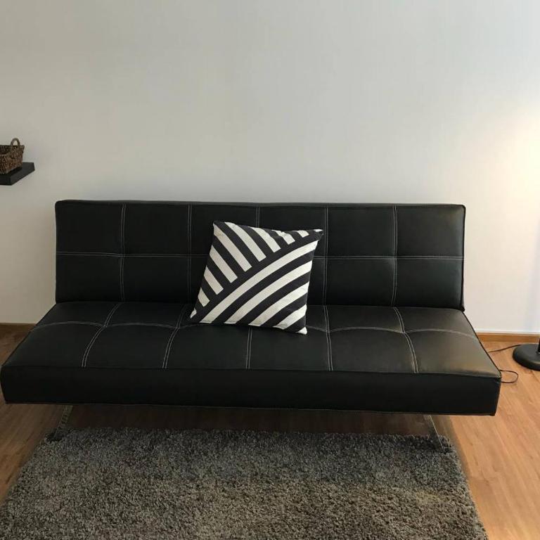 Temporario en Nueva Córdoba - Apartamento con balcón - 2