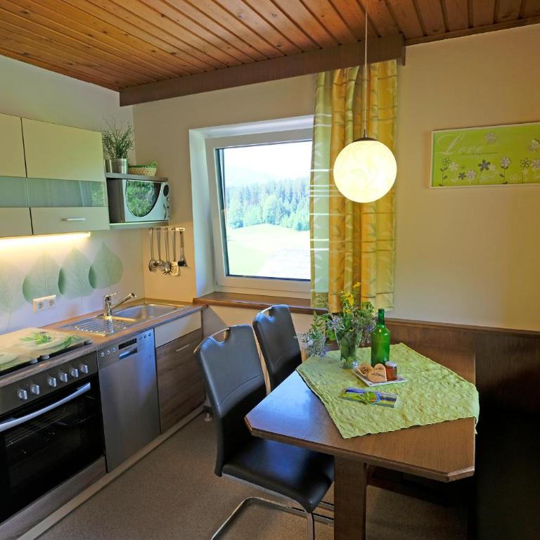 Alpenblick Apartments - Apartment mit 1 Schlafzimmer und Balkon - 2