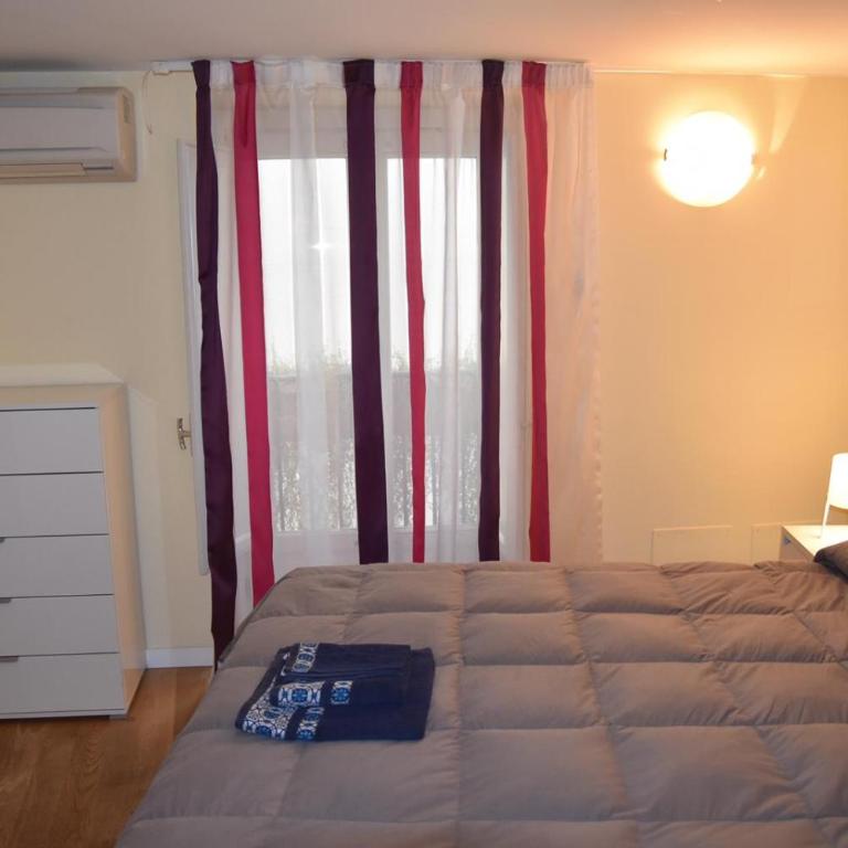 Prince Moncada - One-Bedroom Apartment - 9