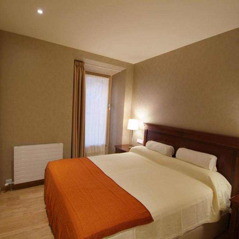 Beautifully furnished luxury apartment in Barri Vell, Girona - Apartamento - 13