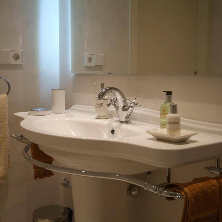 Beautifully furnished luxury apartment in Barri Vell, Girona - Apartamento - 15