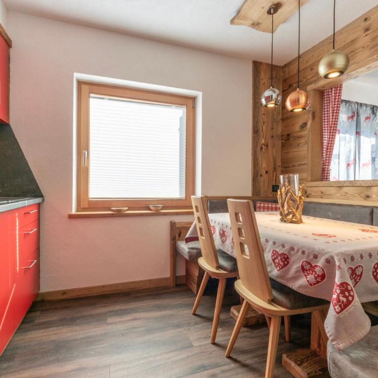 Alpine Refuge Villa Adler - Appartamento Superior con 2 Camere da Letto - 1
