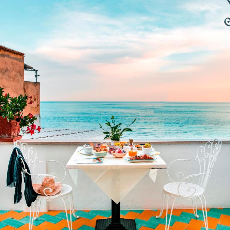 Casa Guadagno - Camera Matrimoniale con Vista Mare - 15