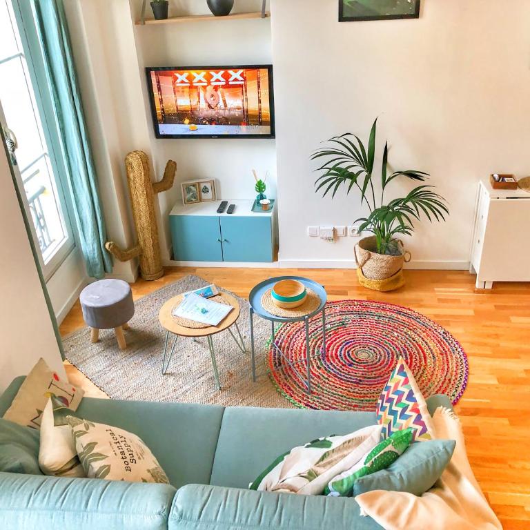 Homelivia, Appart FRIDA, mezzanine, déco raffinée et balcon - Appartement - 3