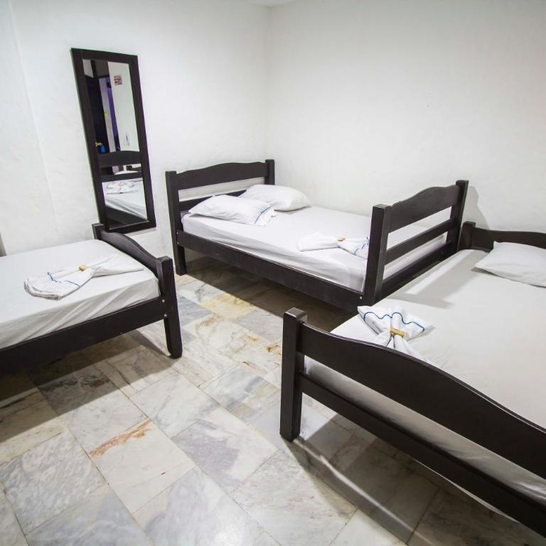 Blue Star Hotel - Habitación Cuádruple Estándar - 3