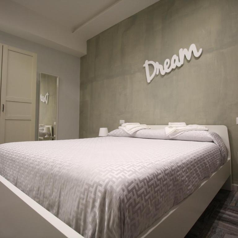 Recia Room - Camera Matrimoniale con Bagno Privato - 6