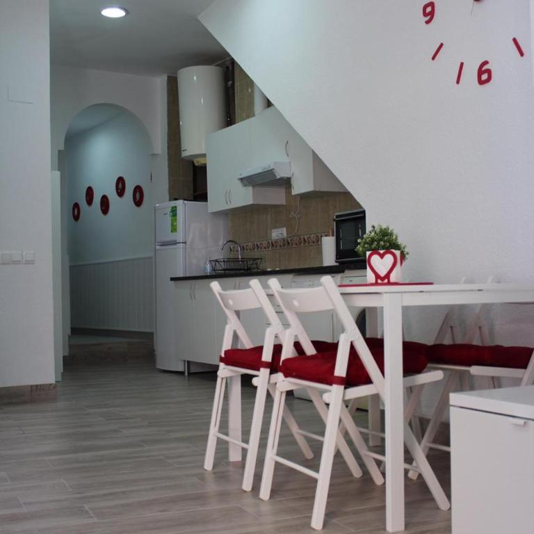 Maravilloso y céntrico en Málaga - Two-Bedroom Apartment - 4