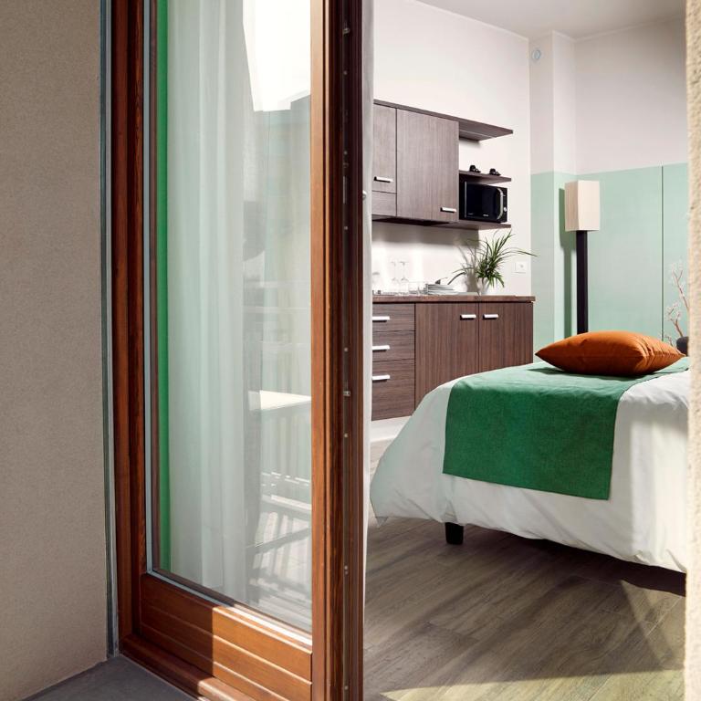 Residenza del Borgo - Camera Matrimoniale con Balcone - 22