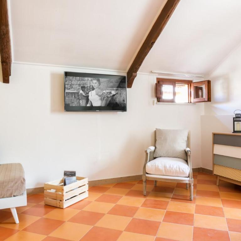 Terrazza Felicienne - Three-Bedroom Apartment - 32