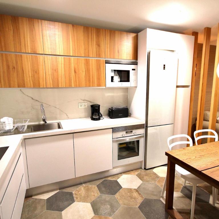 Calle Buenavista 1, esquina boulevar Timón. - Apartamento - 12