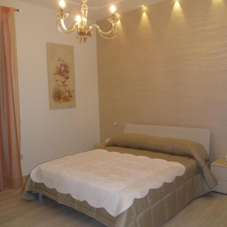 Domus Pompeii - Two-Bedroom Apartment - 10