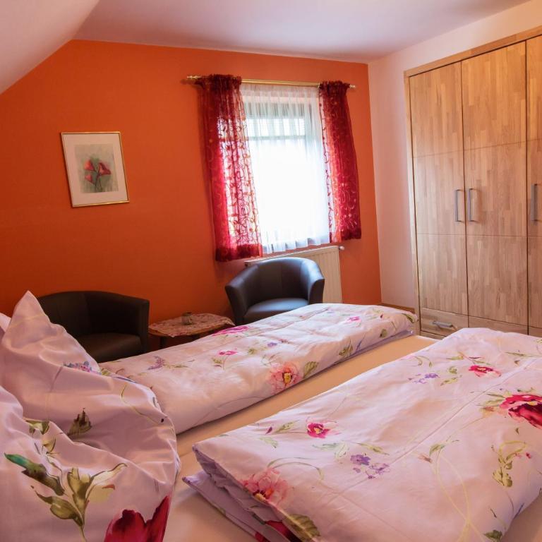 Ferienwohnung Claudia - Apartment mit Blick auf die Berge - 4