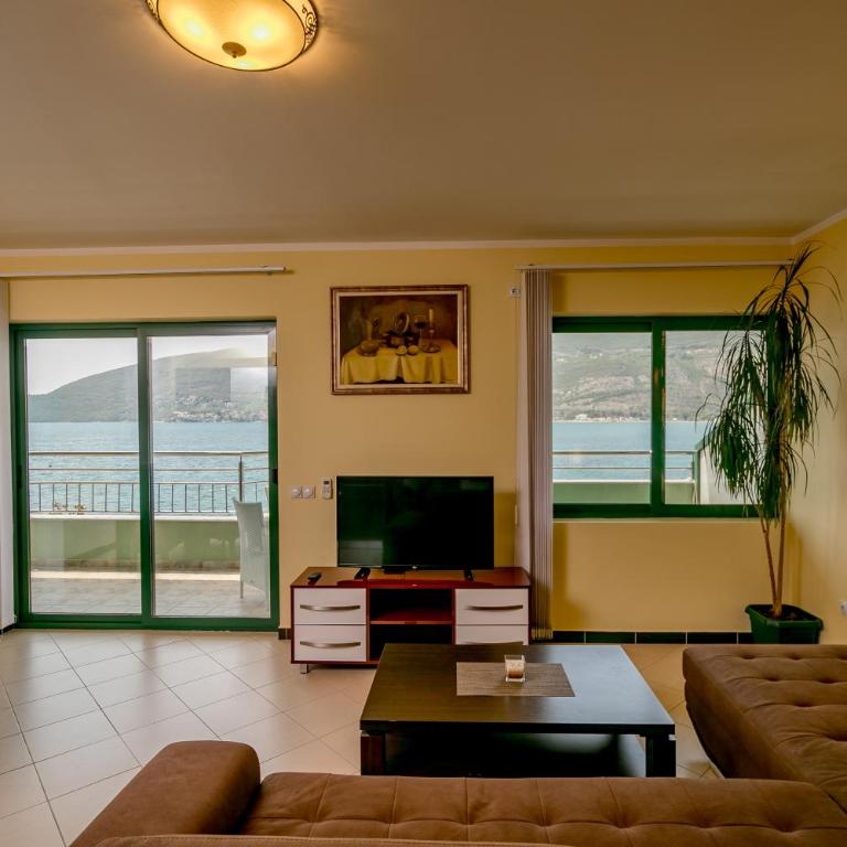 Apartmani Amor - Two-Bedroom Apartment - 9