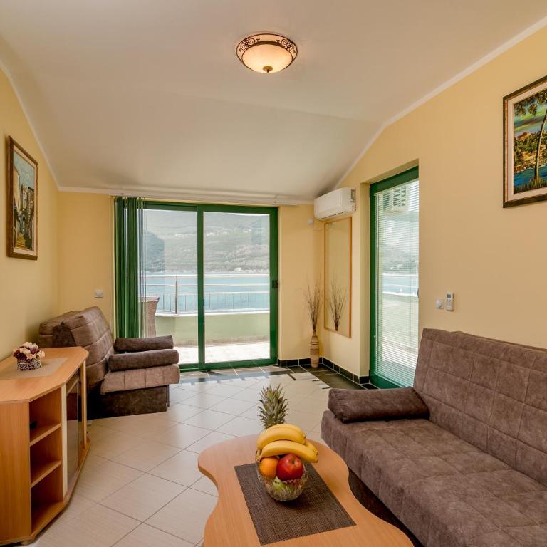 Apartmani Amor - Apartment with Sea View - 5