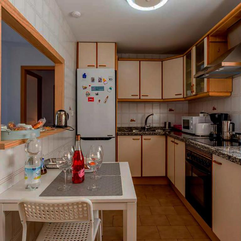 Apartamento con parking gratuito - Apartment - 26