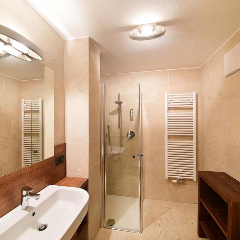 Ariston Dolomiti Residence - Appartamento con 2 Camere da Letto, 2 Bagni e Balcone - Tofana - 3