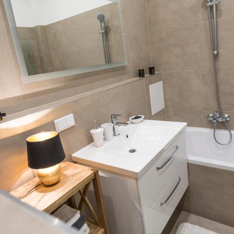 Apartments Hoferhaus - Your Austrian Home - Suite with City View - 9