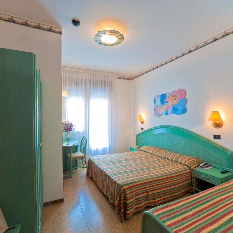 Hotel Europa - Triple Room - 3