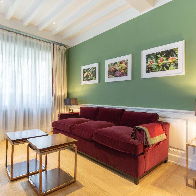 Villoresi Mansion - Two-Bedroom Apartment - 6