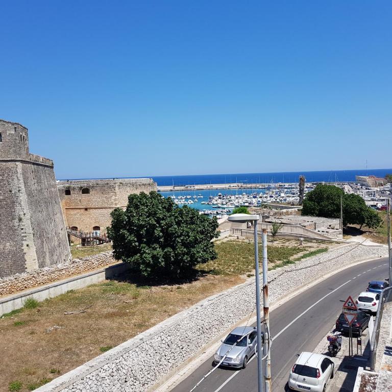 Guardiana del castello - Casa con 3 Camere da Letto - 90