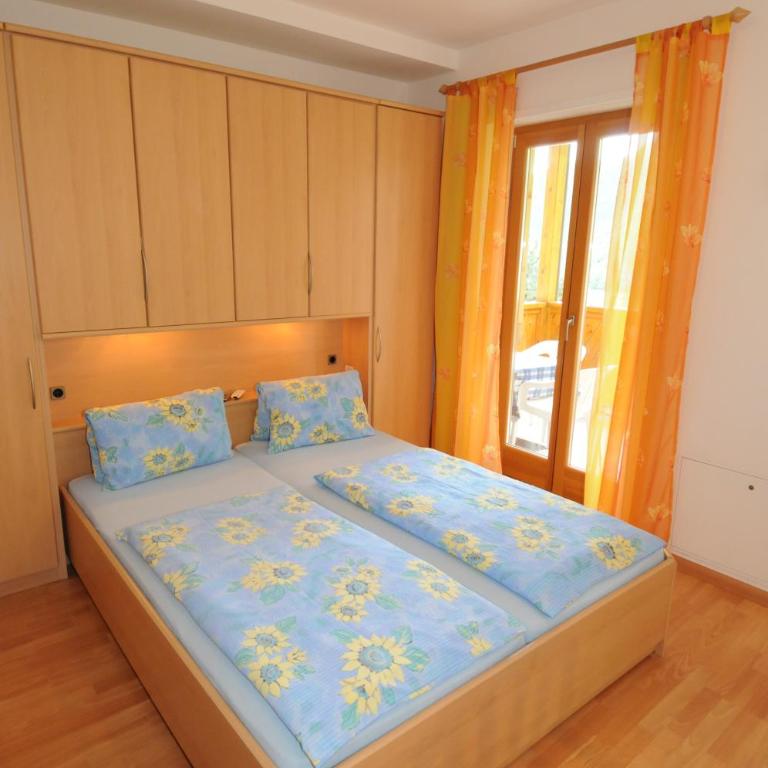 Haus Hofer *** - Apartment mit Balkon - 1