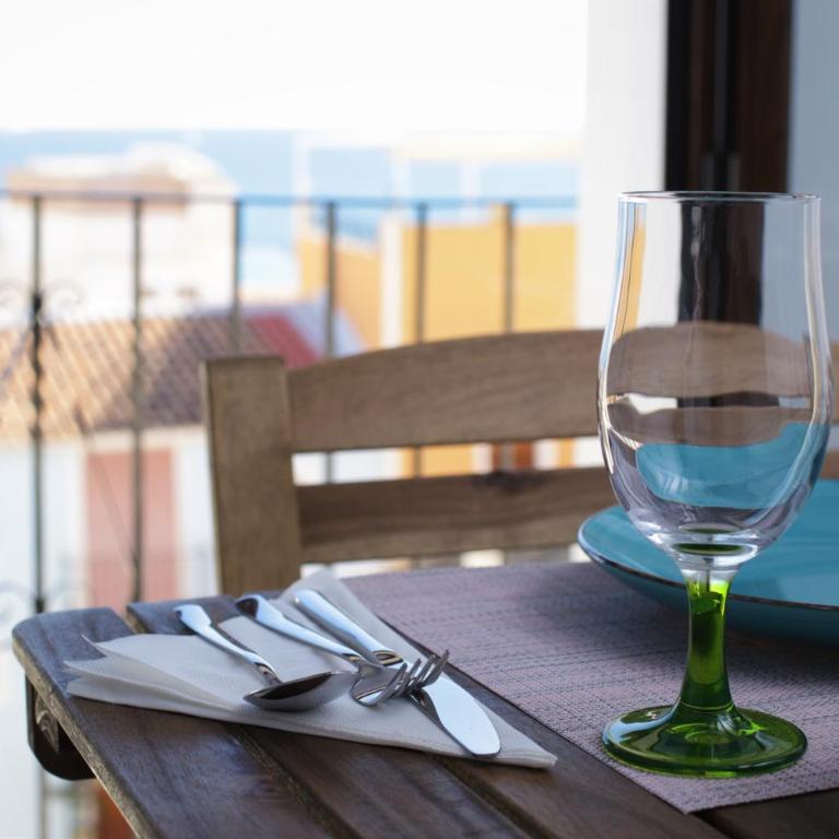 La Vila Feliz, gemütliche private Duplex-Ferienwohnung im typischen Fischerhaus mit fantastischem Meerblick - Apartment - Split Level - 29