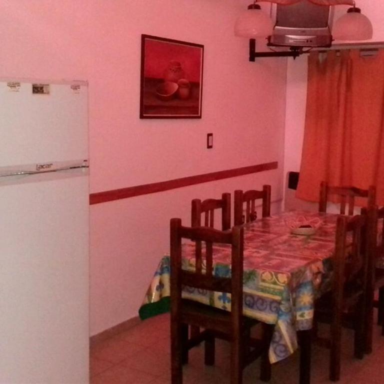 Departamentos Silvia - Apartamento de 2 dormitorios con balcón - 5