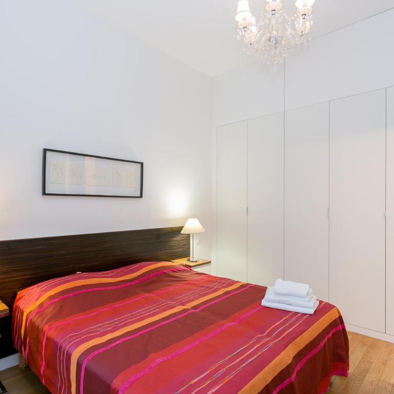 Le Marais Place Sainte Catherine With AC - Appartement Supérieur - 12