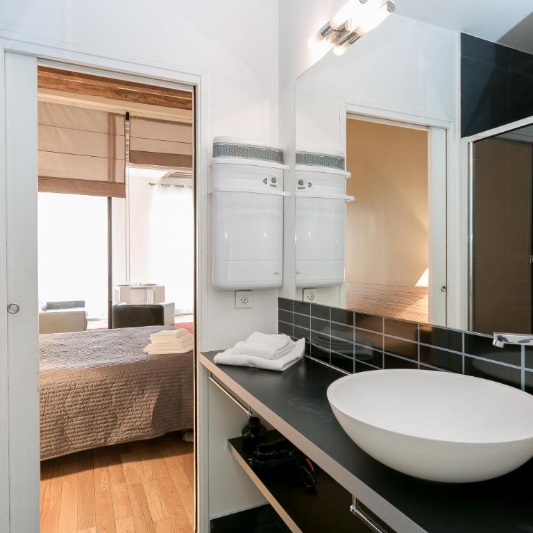 Le Marais Place Sainte Catherine With AC - Appartement Supérieur - 15