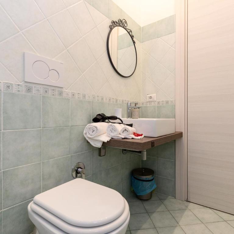 A Roman Tale B&B - Camera Matrimoniale con Bagno Privato - 4