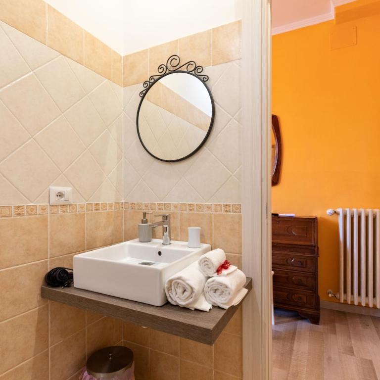 A Roman Tale B&B - Camera Matrimoniale con Bagno Privato - 4