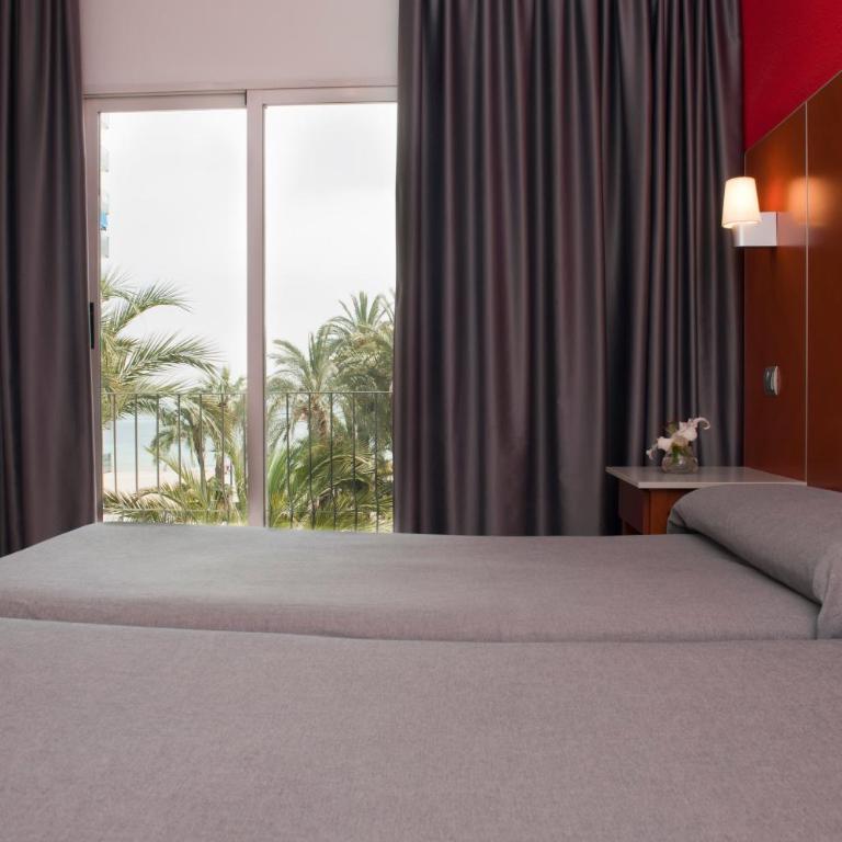 Hotel El Palmeral - Habitación Doble con vistas al jardín - 2 camas - 11