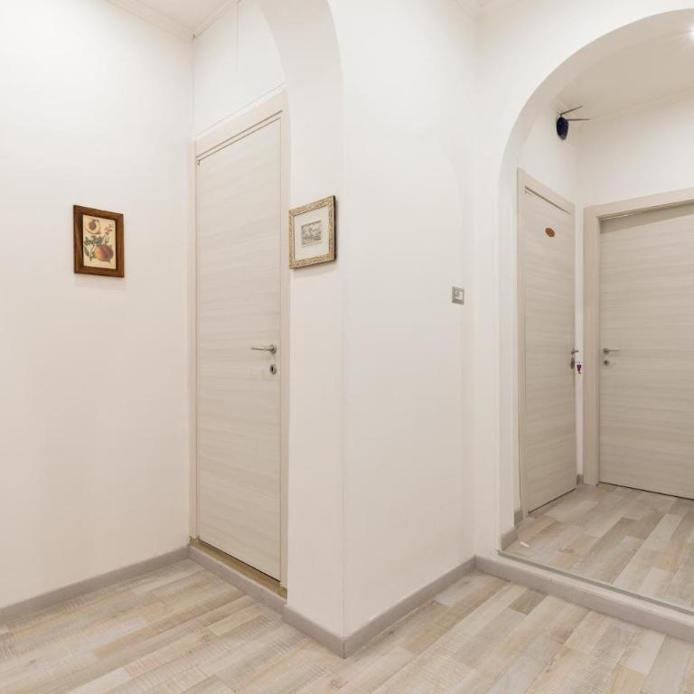 A Roman Tale B&B - Camera Matrimoniale con Bagno Privato - 2