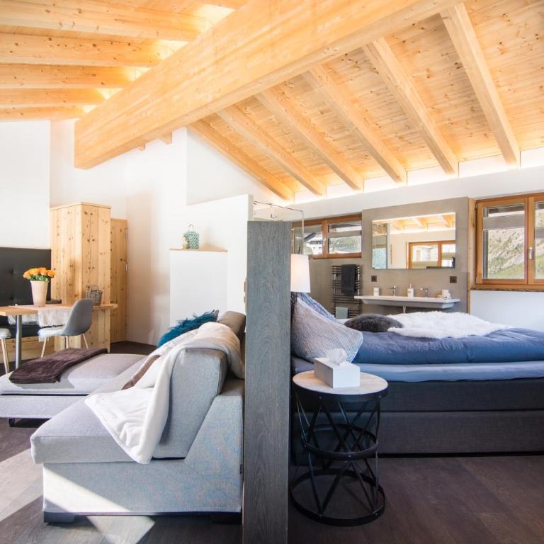 Boutique Lodge Spycher - Deluxe Loft mit Bergblick und Terrasse - 4