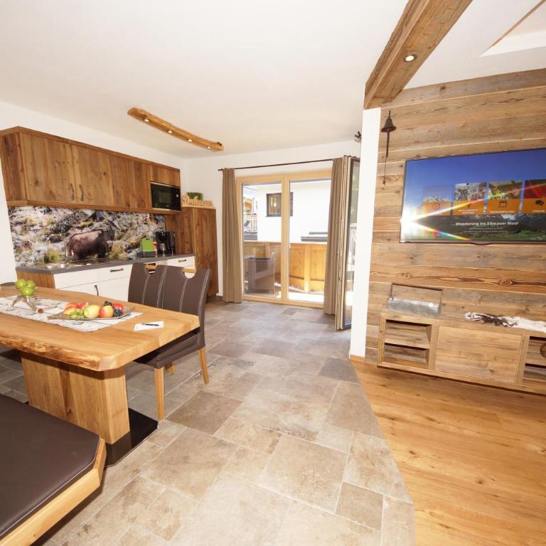 Kaiserappartements-Marie - Apartment mit 2 Schlafzimmern, Terrasse und Balkon - 1. Etage - 2