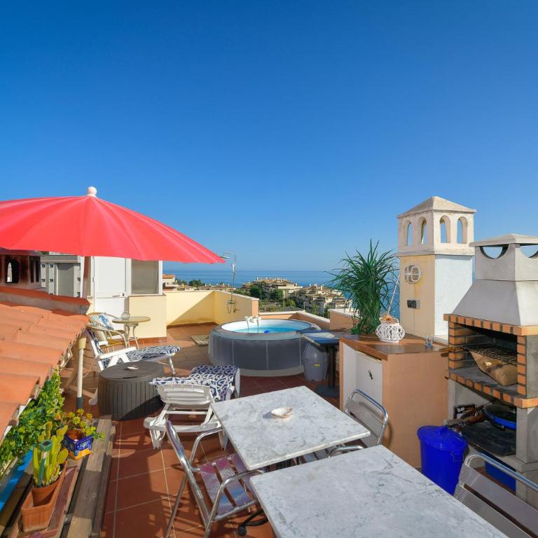 BlueBenalmadena 200meters from the beach with jacuzzi and rooftop terrace - Apartment with Sea View - 8