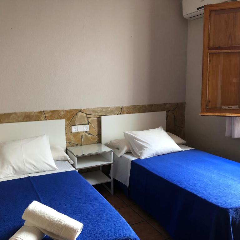 Hostal Moscatel - Twin Room - 13