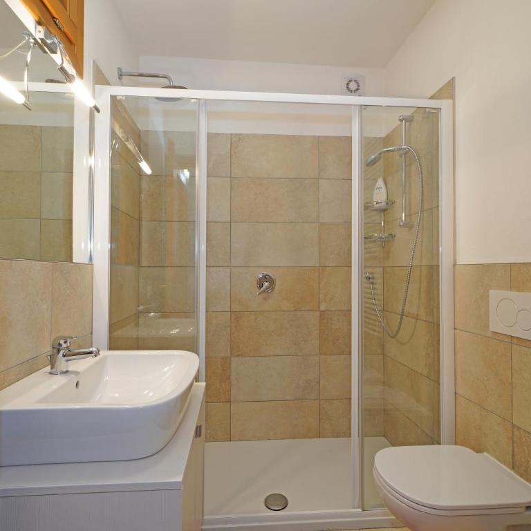 Apartaments - Villa delle Querce - Appartamento su 2 Livelli con 2 Camere da Letto - 4