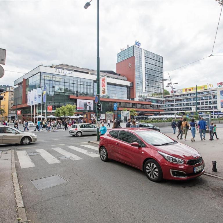 City Center Apartment Sarajevo Accross BBI Shopping Mall - Deluks Apartman - 29