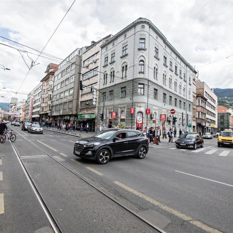 City Center Apartment Sarajevo Accross BBI Shopping Mall - Deluks Apartman - 31