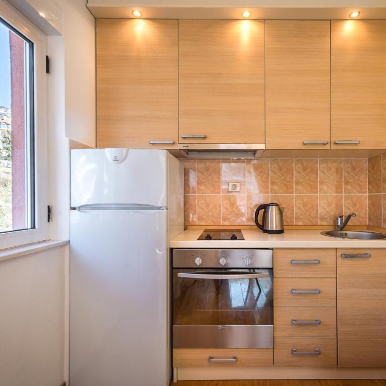 Family apartment in Becici - Apartman - 5