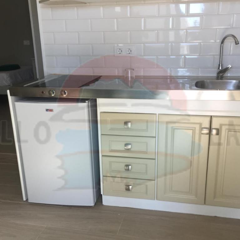 Cotillo Lagos - Estudio - 21