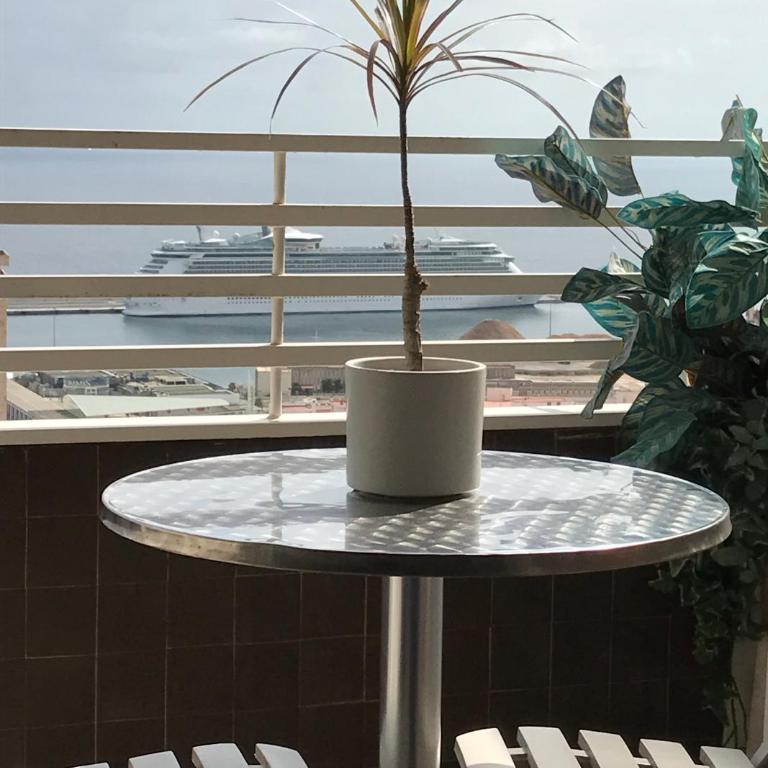 Alicante Top Sea View 29th Apts Downtown&Beach - Suite with Balcony - 19