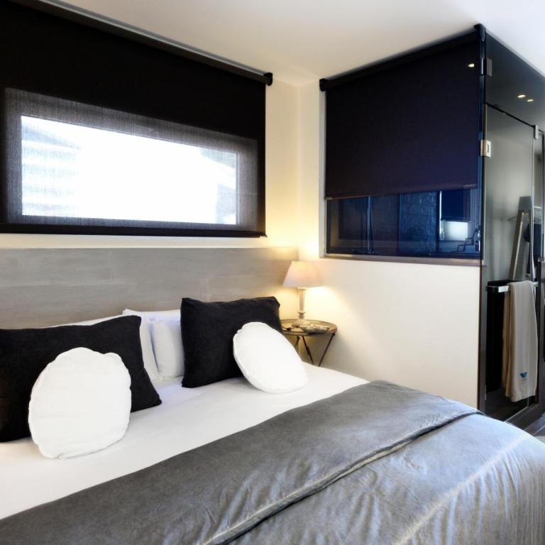 Hotel Sa Tuna - Habitación Doble con cama supletoria - 1 o 2 camas - 4