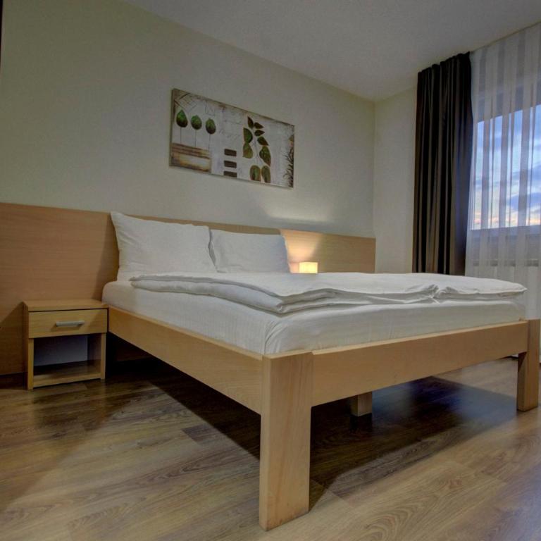 Tihe Noci Motel - Triple Room - 7