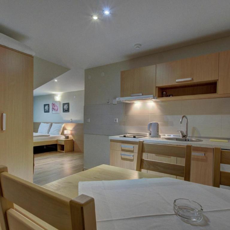 Tihe Noci Motel - Studio - 11