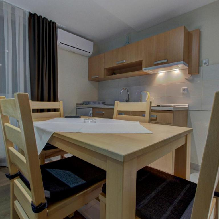Tihe Noci Motel - Studio - 7