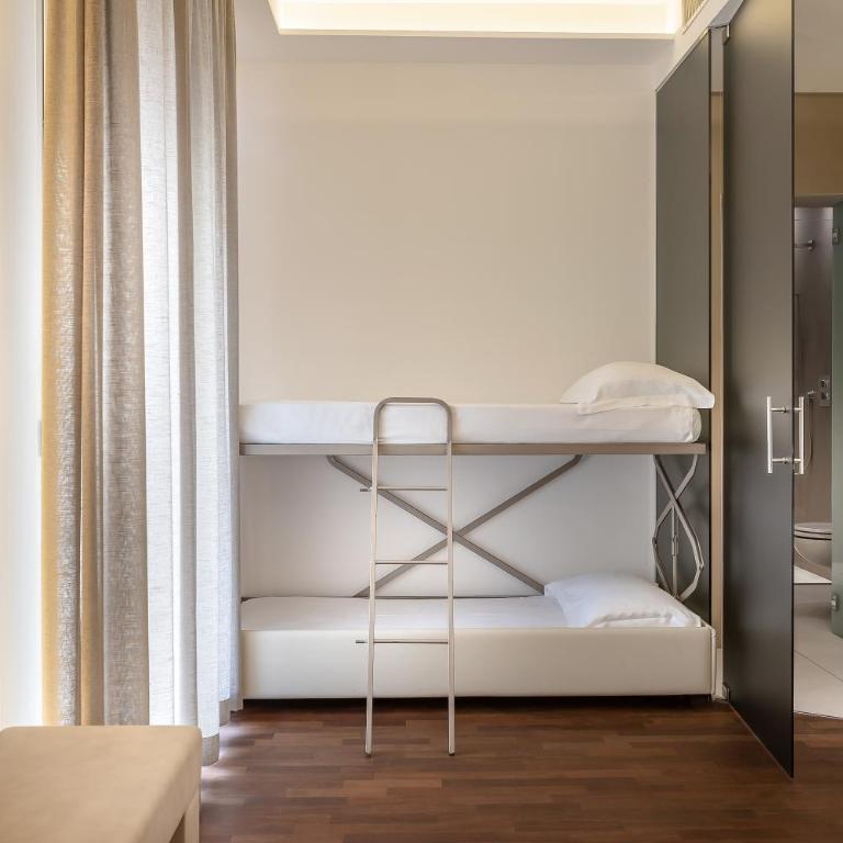 Hotel Polo - Camera Familiare con Balcone - 8